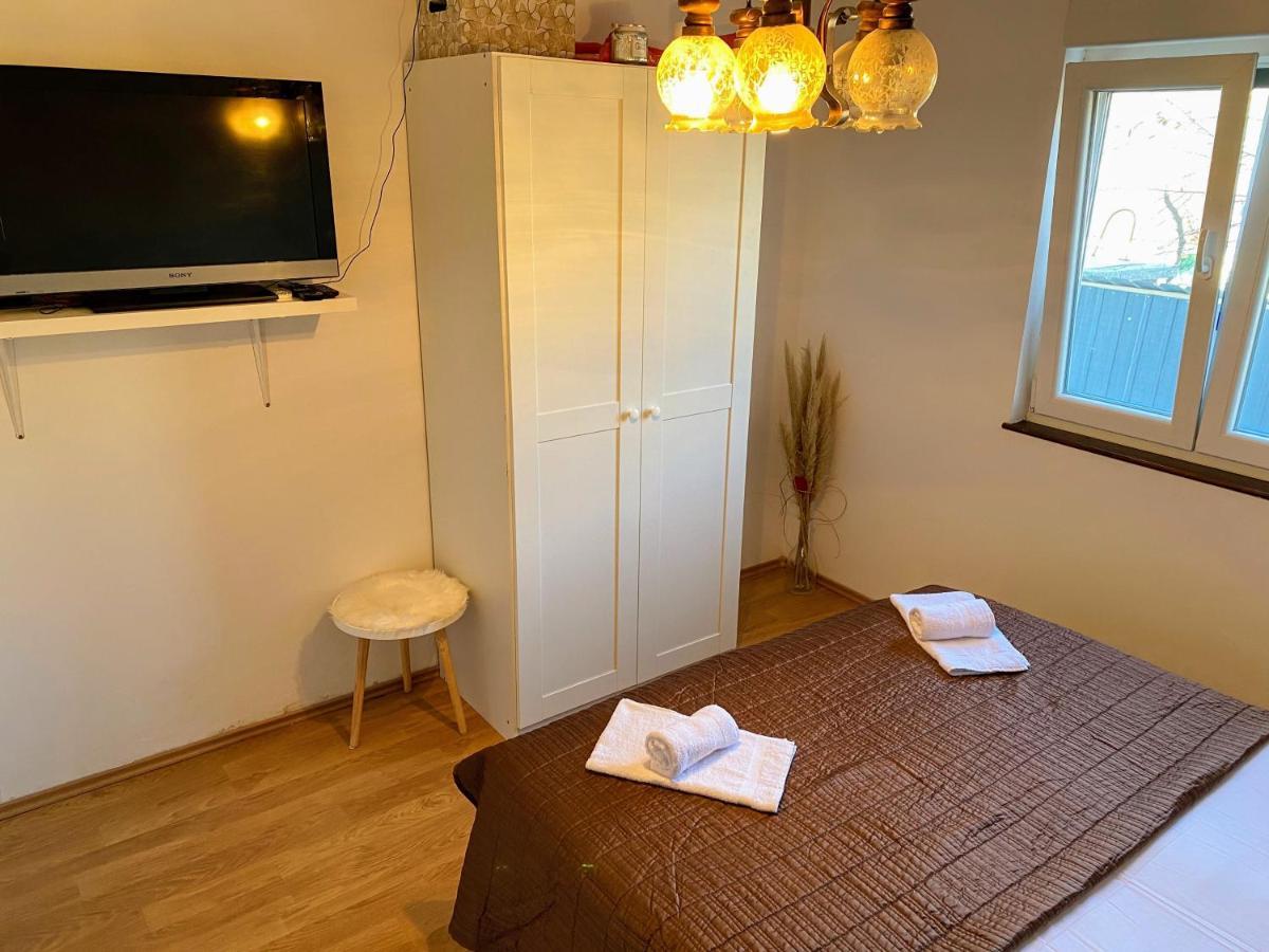 Villa Marie With Pool, Two Bedrooms For 4+2Kids Cavoglave Екстер'єр фото